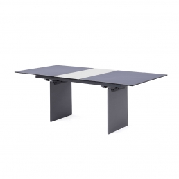 Extendable tables